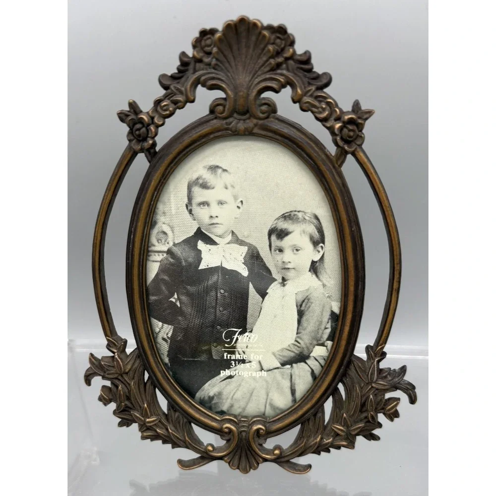 Vintage Photo Picture Frame Fetco 3.5 x 5, 7.25
